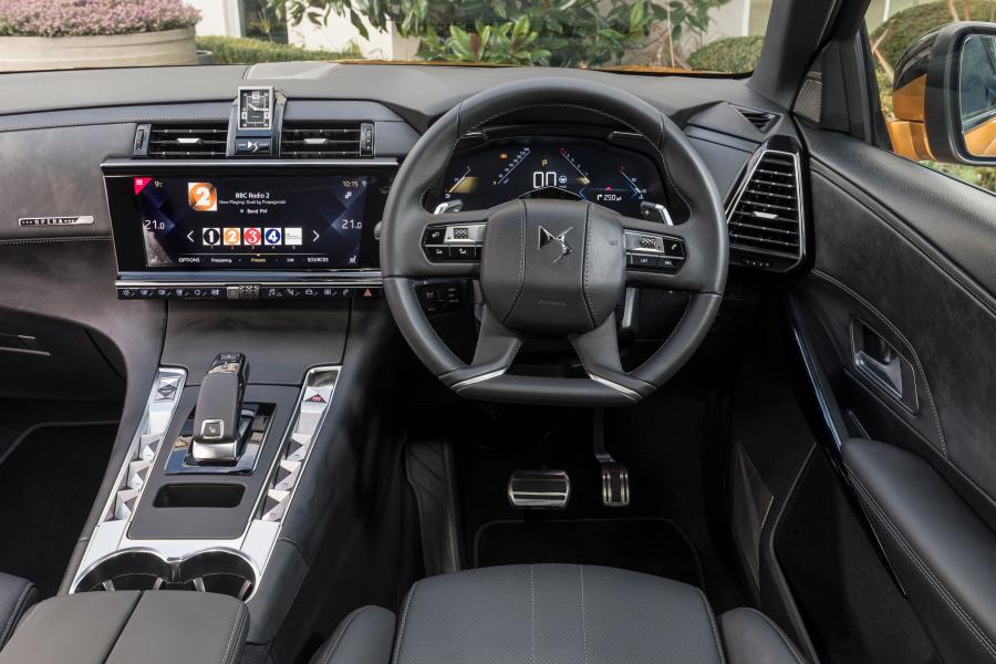 Торпедо DS 7 Crossback (X74) 2018 года  (UK) (фото 7 из 12)
